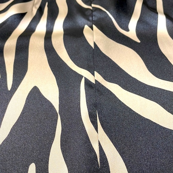 Dress barn Collection Zebra Print - Picture 8 of 8